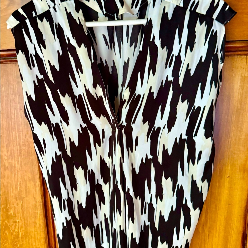 Marks & Spencer (UK) sleeveless blouse